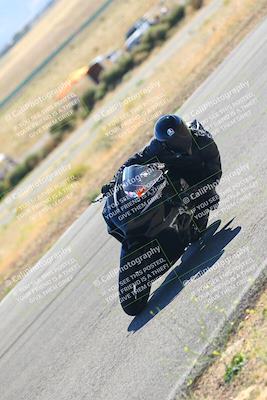 media/Oct-15-2023-TrackXperience (Sun) [[85198ff50b]]/Group 3/session 4 turn 3/